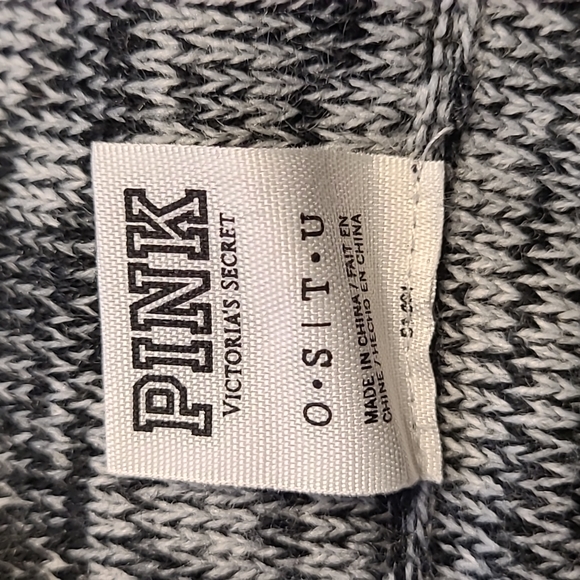 Pink victoria secret infinity scarf - Picture 3 of 3